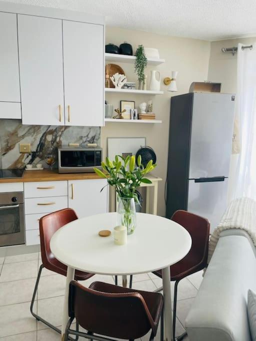 A Zen And Chic Beachfront Apartment スワコプムント エクステリア 写真